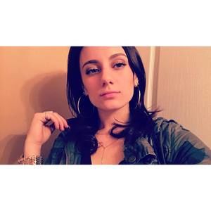 Meet your Posher, Courtney